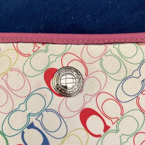 Coach F16481 Chelsea multi-color pink pastel monogram crossbody - Picture 6 of 14
